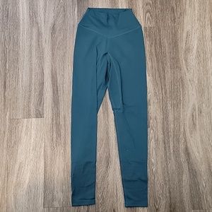 Balance Athletica the Select Pant in Dive